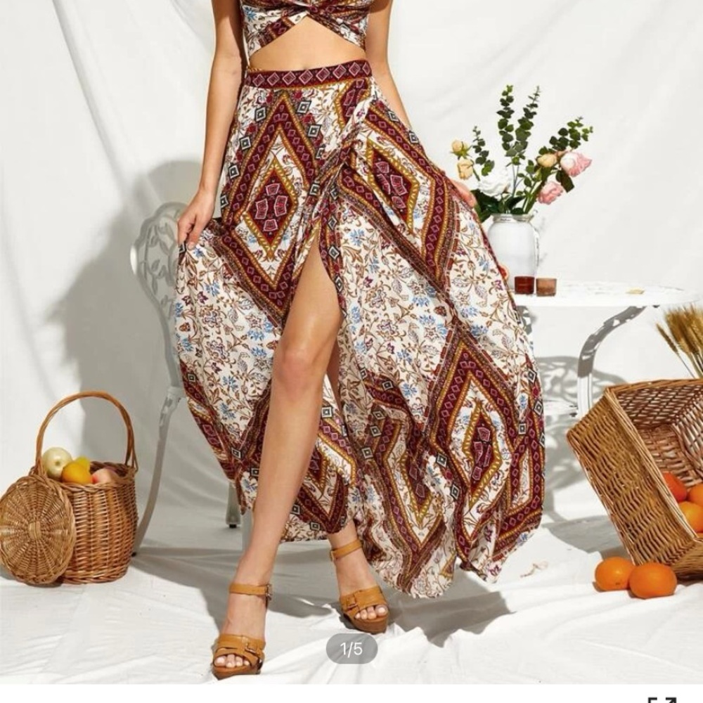 beautiful geo print skirt